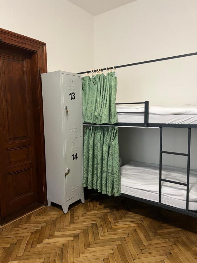 Hostel Do-Re-Mi Прага Экстерьер фото